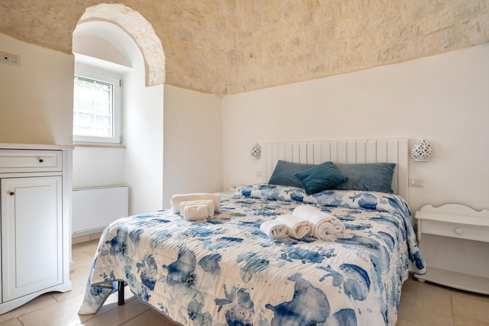 Trullo Degli Anelli In Masseria Cisternino Exterior foto